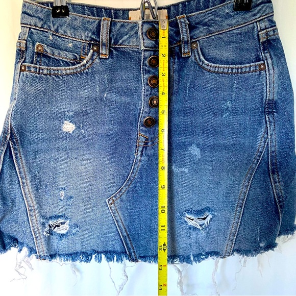 We the Free Denim Distressed Jean Miniskirt - Size 25 - Picture 14 of 14